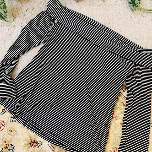 Striped Cold Shoulder Top - Picture 1 of 2